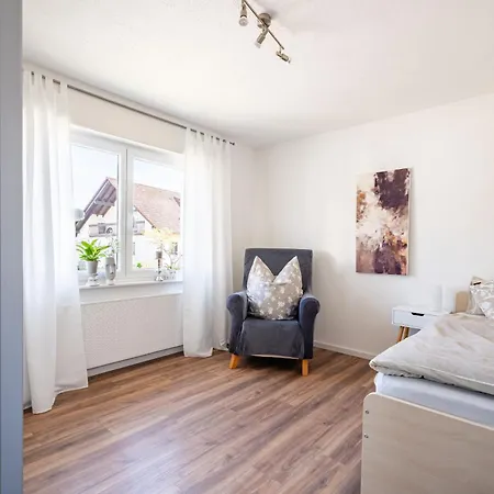 Apartment Haus Am Idyllischen Bach Rheinau